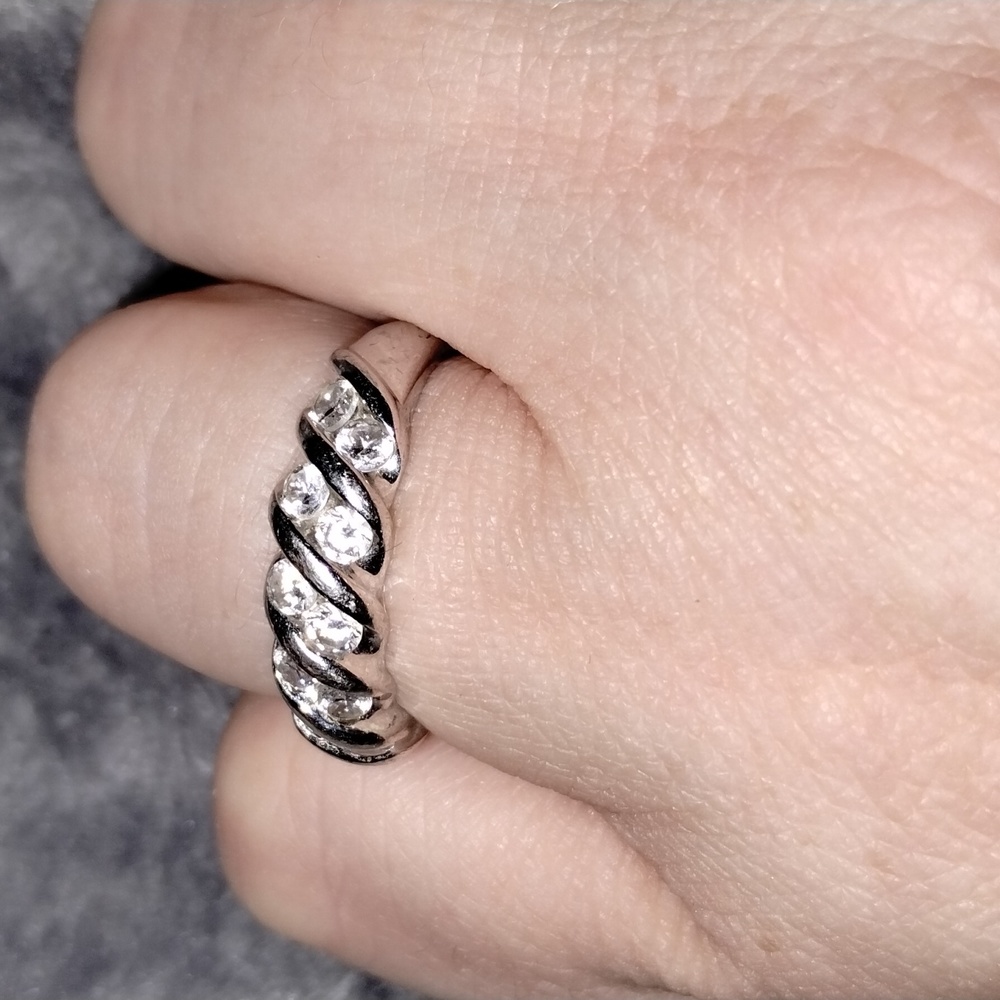 925 CZ ring size 7